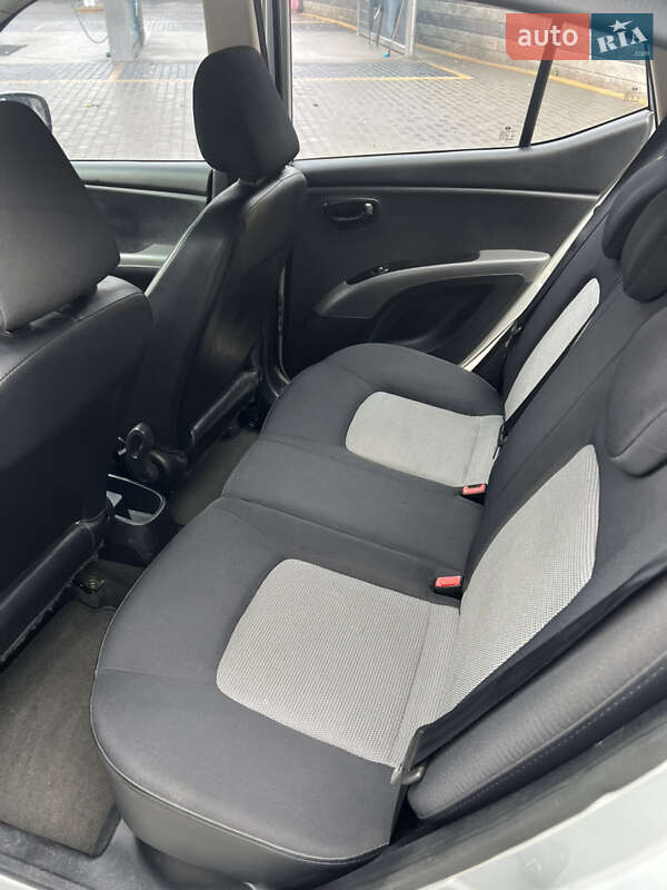 Хэтчбек Hyundai i10 2008 в Одессе фото 11 Хэтчбек Hyundai i10 2008 в Одессе