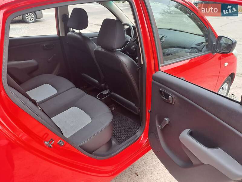 Хетчбек Hyundai i10 2008 в Рівному фото 13 Хетчбек Hyundai i10 2008 в Рівному