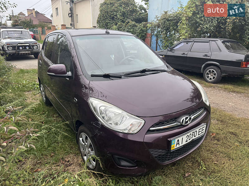 Хетчбек Hyundai i10 2013 в Києві