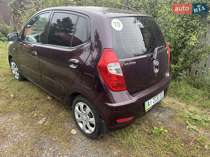 Хетчбек Hyundai i10 2013 в Києві