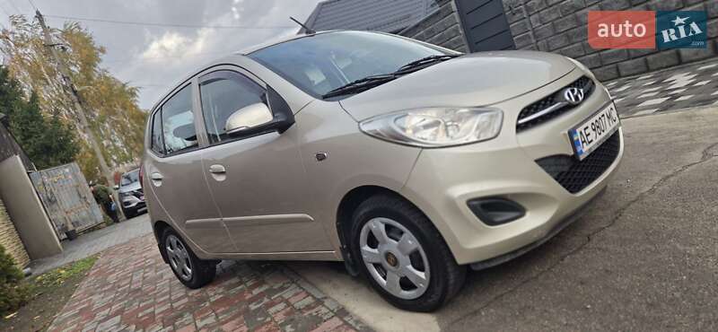 Хэтчбек Hyundai i10 2013 в Кривом Роге фото 9 Хэтчбек Hyundai i10 2013 в Кривом Роге