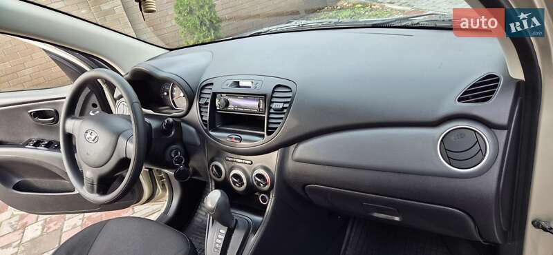 Хэтчбек Hyundai i10 2013 в Кривом Роге фото 31 Хэтчбек Hyundai i10 2013 в Кривом Роге