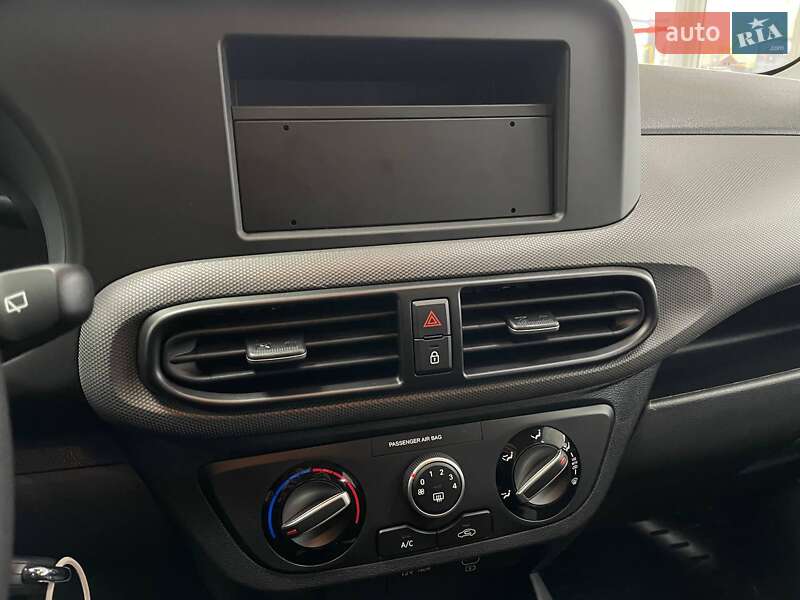 Хетчбек Hyundai i10 2025 в Києві фото 26 Хетчбек Hyundai i10 2025 в Києві