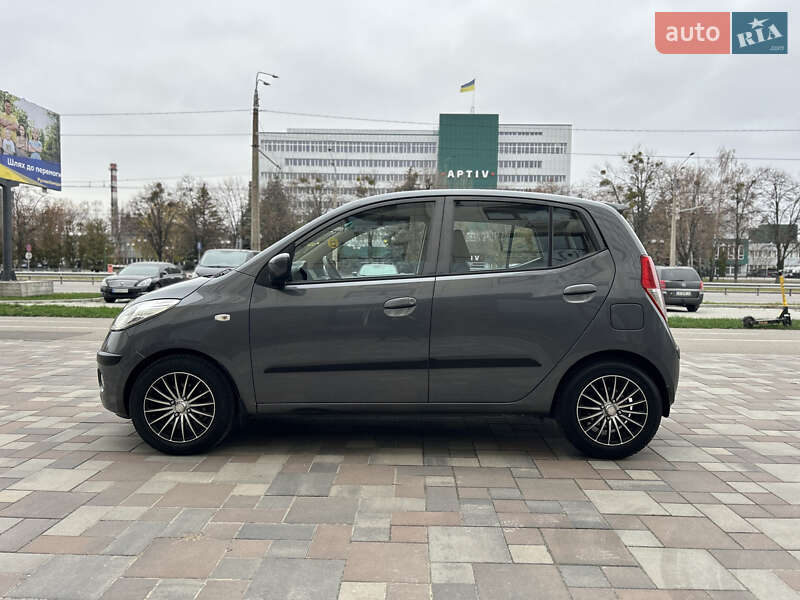 Хэтчбек Hyundai i10 2008 в Черкассах