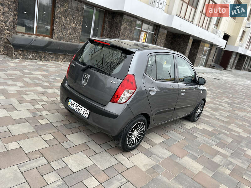 Хэтчбек Hyundai i10 2008 в Черкассах