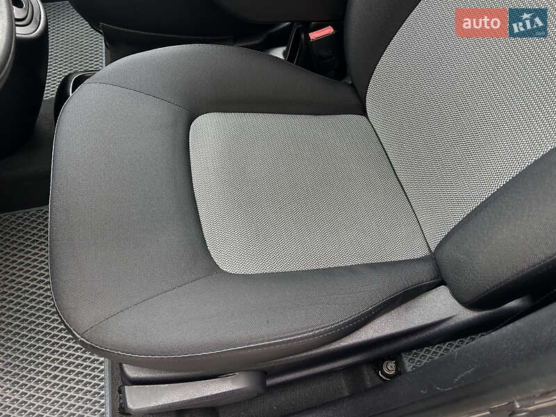 Хэтчбек Hyundai i10 2008 в Черкассах