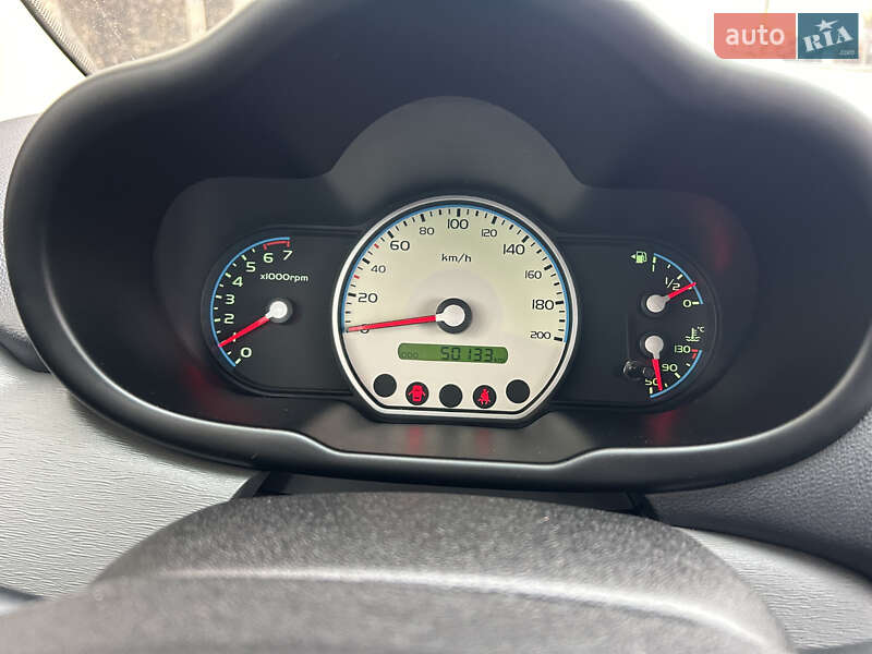 Хэтчбек Hyundai i10 2008 в Черкассах