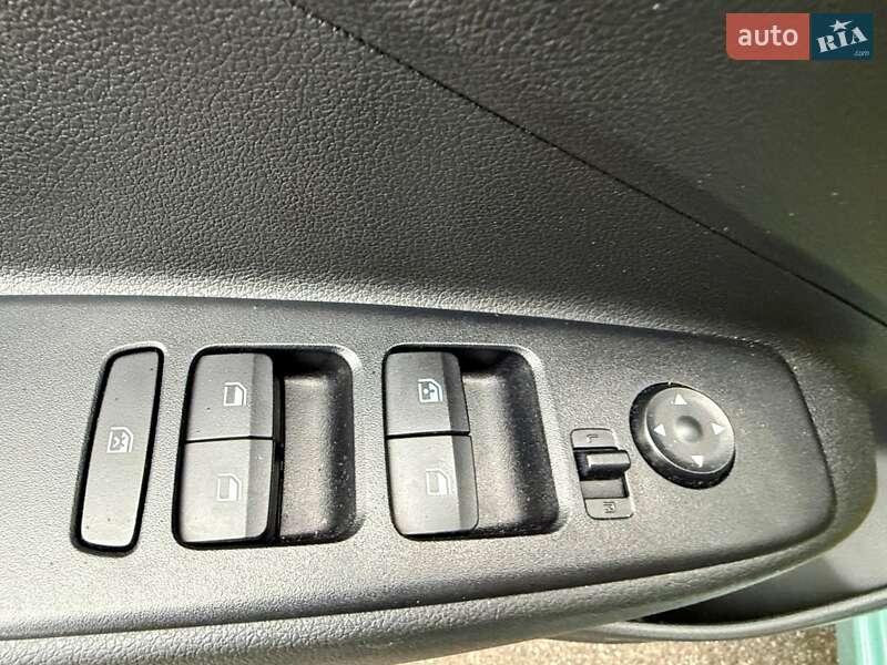 Хетчбек Hyundai i10 2022 в Києві