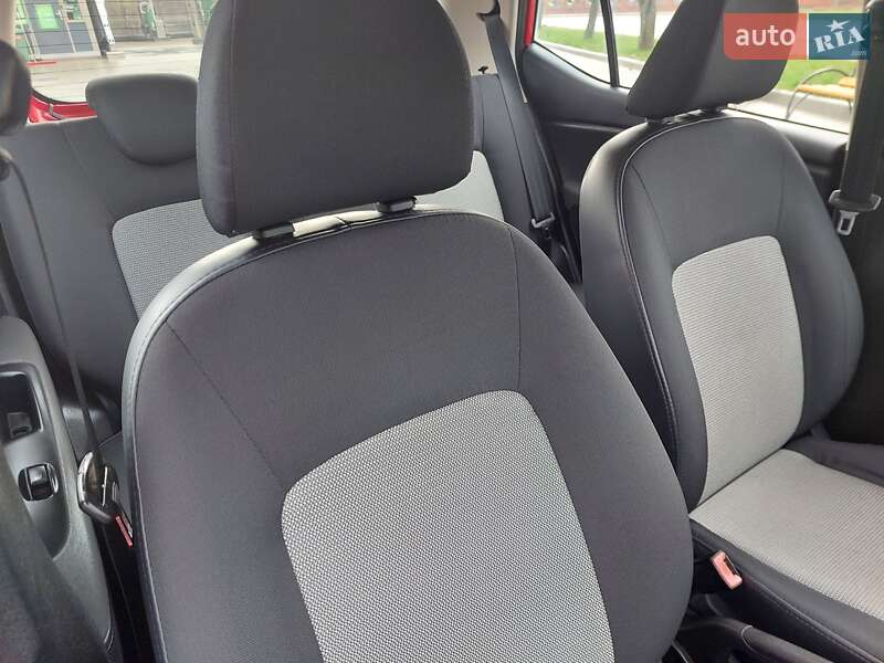 Хетчбек Hyundai i10 2009 в Кропивницькому