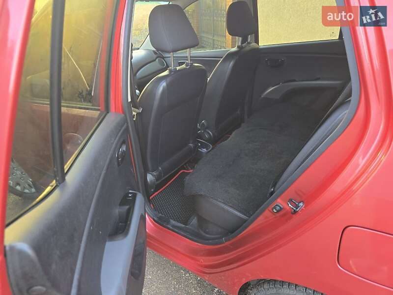 Хетчбек Hyundai i10 2008 в Одесі