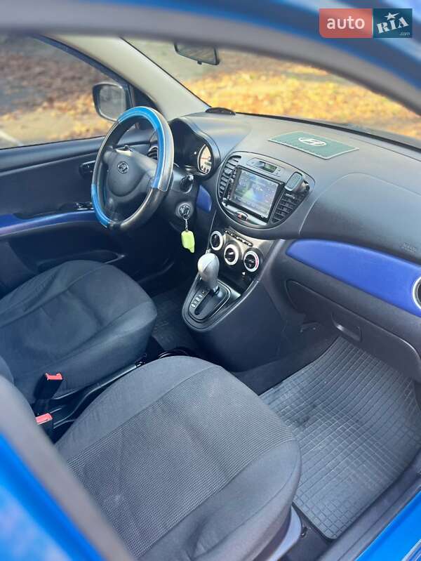 Хэтчбек Hyundai i10 2008 в Одессе