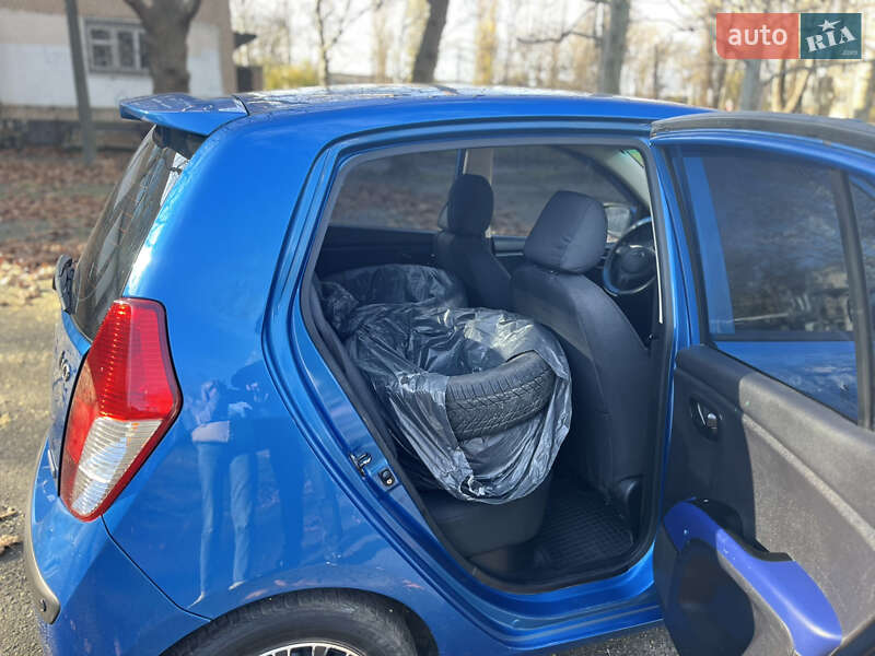 Хэтчбек Hyundai i10 2008 в Одессе