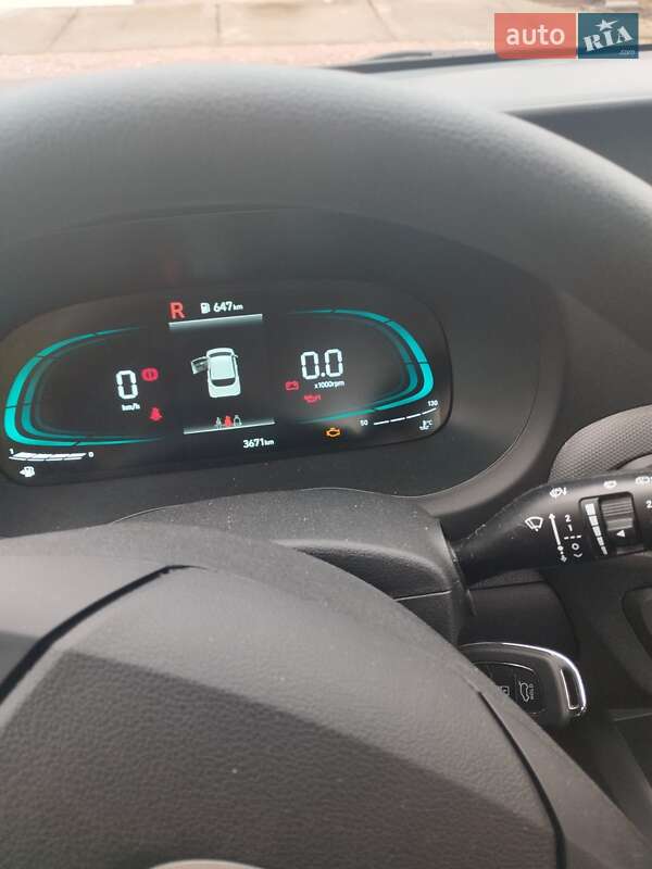 Хэтчбек Hyundai i10 2025 в Киеве фото 4 Хэтчбек Hyundai i10 2025 в Киеве