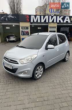 Хэтчбек Hyundai i10 2012 в Одессе