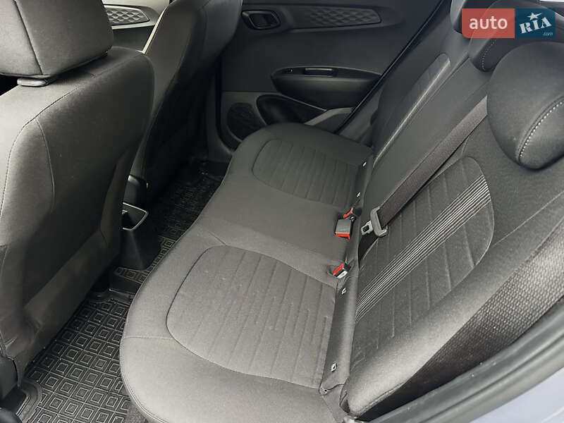 Хетчбек Hyundai i10 2023 в Києві