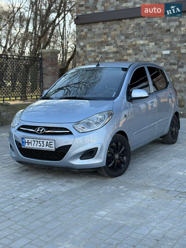 Hyundai i10 2011
