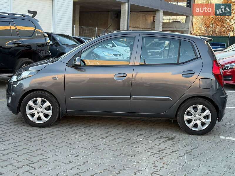 Хэтчбек Hyundai i10 2013 в Одессе фото 4 Хэтчбек Hyundai i10 2013 в Одессе