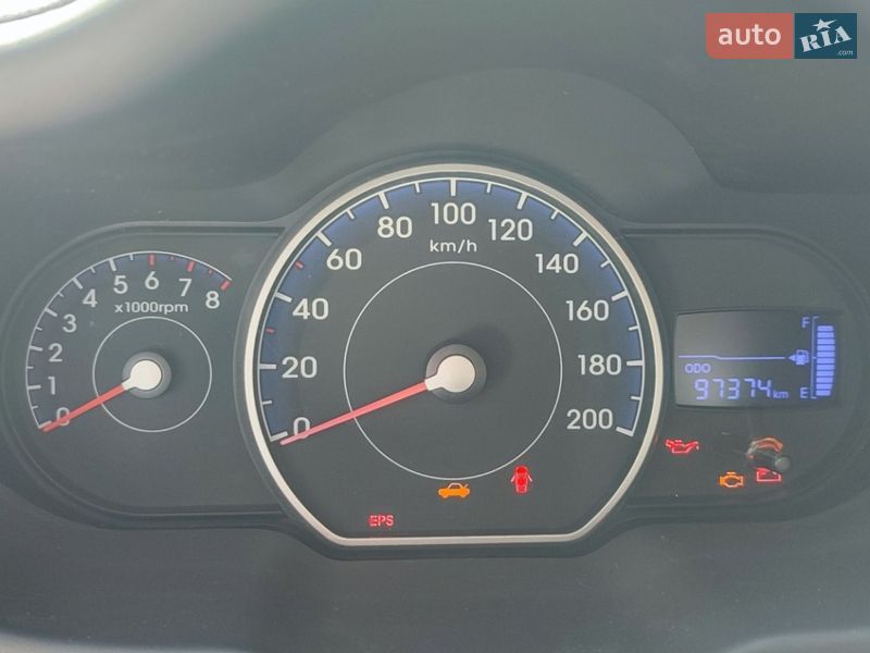 Хэтчбек Hyundai i10 2013 в Каневе