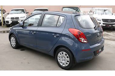 Хэтчбек Hyundai i20 2015 в 
