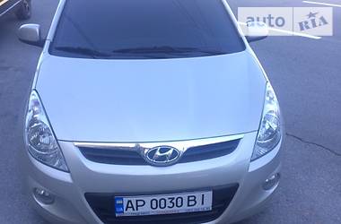 Хэтчбек Hyundai i20 2010 в Запорожье