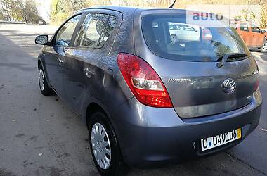 Хэтчбек Hyundai i20 2009 в Ровно