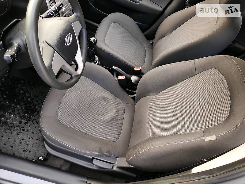 Хетчбек Hyundai i20 2011 в Мукачевому