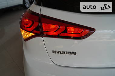 Хэтчбек Hyundai i20 2015 в Одессе