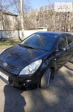 Хэтчбек Hyundai i20 2011 в Торецке