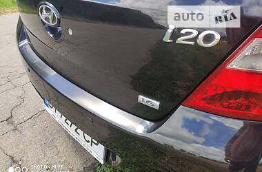 Хэтчбек Hyundai i20 2010 в Глобине