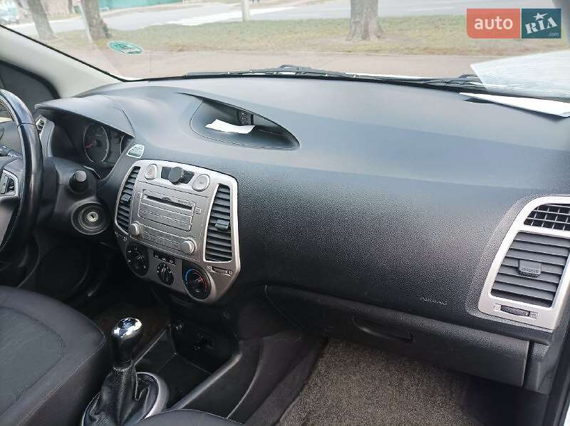 Хетчбек Hyundai i20 2008 в Черкасах