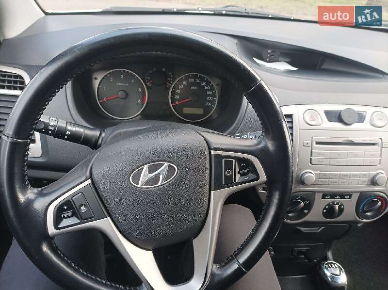 Хетчбек Hyundai i20 2008 в Черкасах
