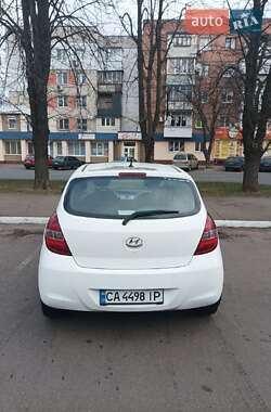 Хэтчбек Hyundai i20 2008 в Черкассах