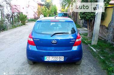 Хетчбек Hyundai i20 2011 в Чернівцях