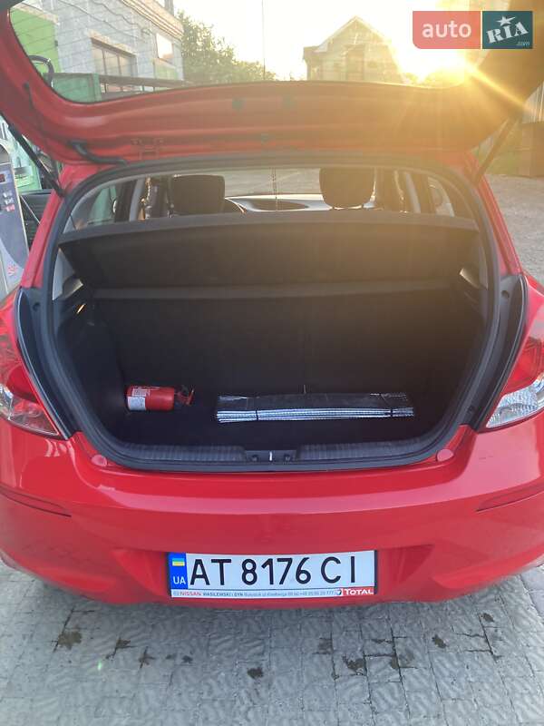 Хэтчбек Hyundai i20 2012 в Богородчанах
