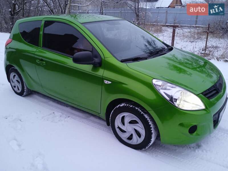 Хетчбек Hyundai i20 2011 в Києві