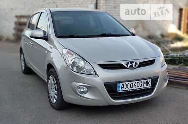 Хетчбек Hyundai i20 2010 в Харкові