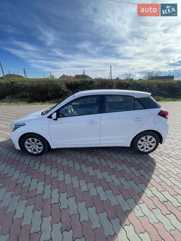 Хетчбек Hyundai i20 2015 в Львові