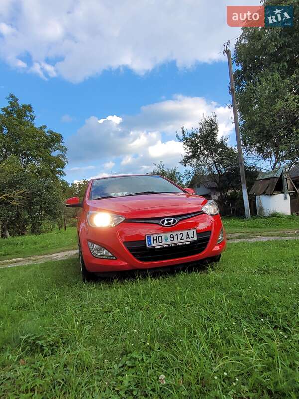 Хетчбек Hyundai i20 2013 в Дрогобичі