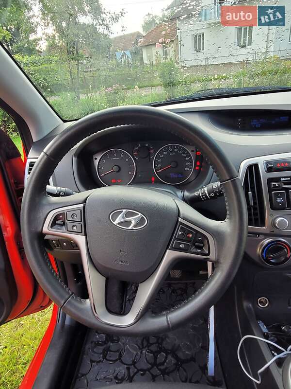 Хетчбек Hyundai i20 2013 в Дрогобичі