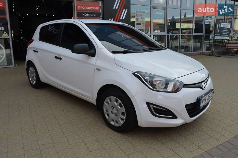 Хетчбек Hyundai i20 2013 в Львові