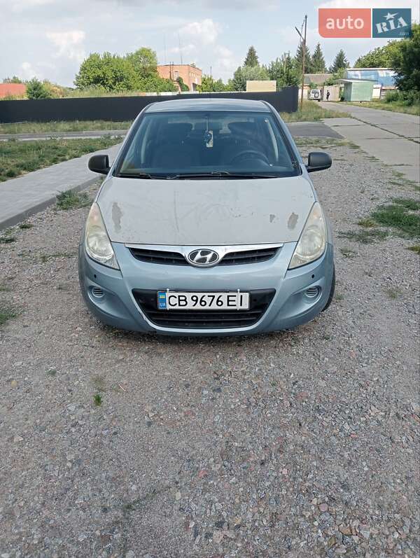 Хетчбек Hyundai i20 2012 в Прилуках