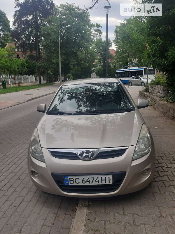 Hyundai i20 2011