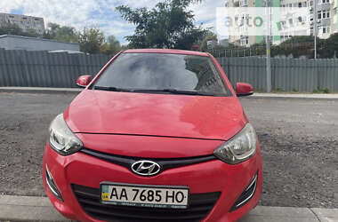 Хэтчбек Hyundai i20 2012 в Киеве