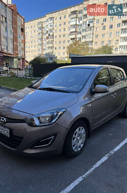 Хэтчбек Hyundai i20 2014 в Тернополе