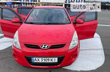 Хетчбек Hyundai i20 2011 в Харкові