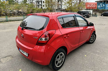 Хэтчбек Hyundai i20 2010 в Одессе