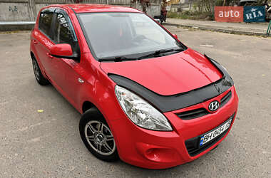 Хэтчбек Hyundai i20 2010 в Одессе