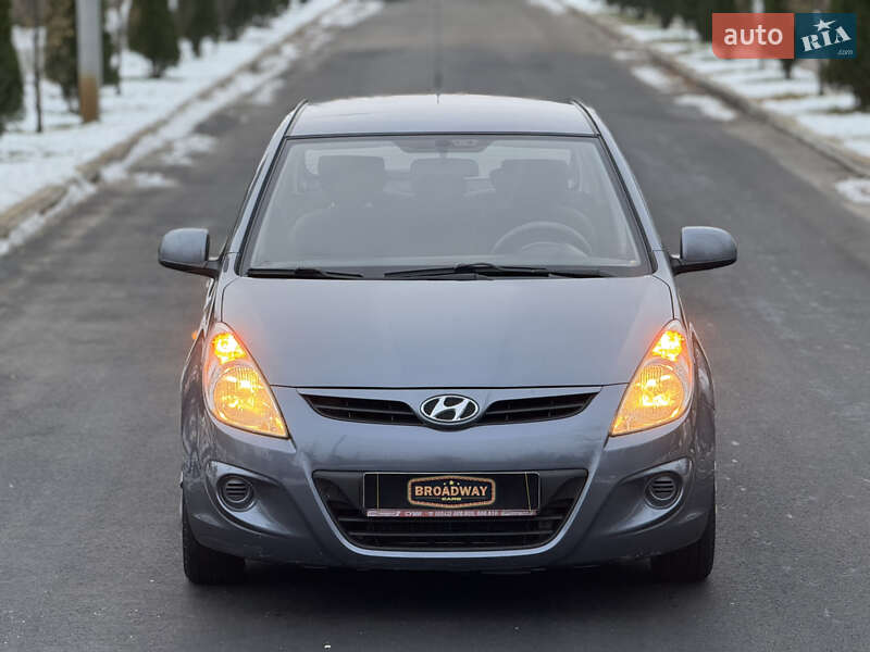 Хэтчбек Hyundai i20 2011 в Киеве