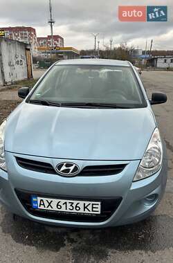 Хэтчбек Hyundai i20 2010 в Харькове