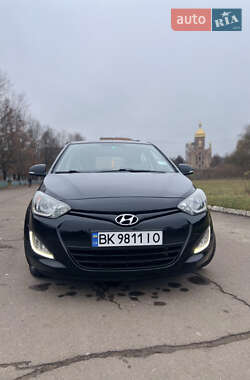 Хетчбек Hyundai i20 2013 в Рівному